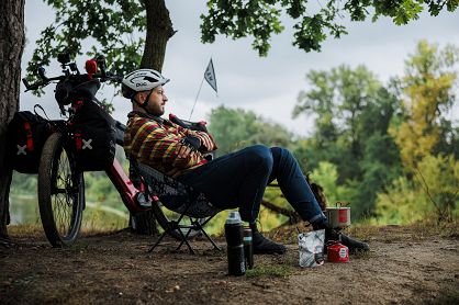Comment bien préparer ses sacoches de vélo – guide pratique pour le voyage à vélo et le bikepacking